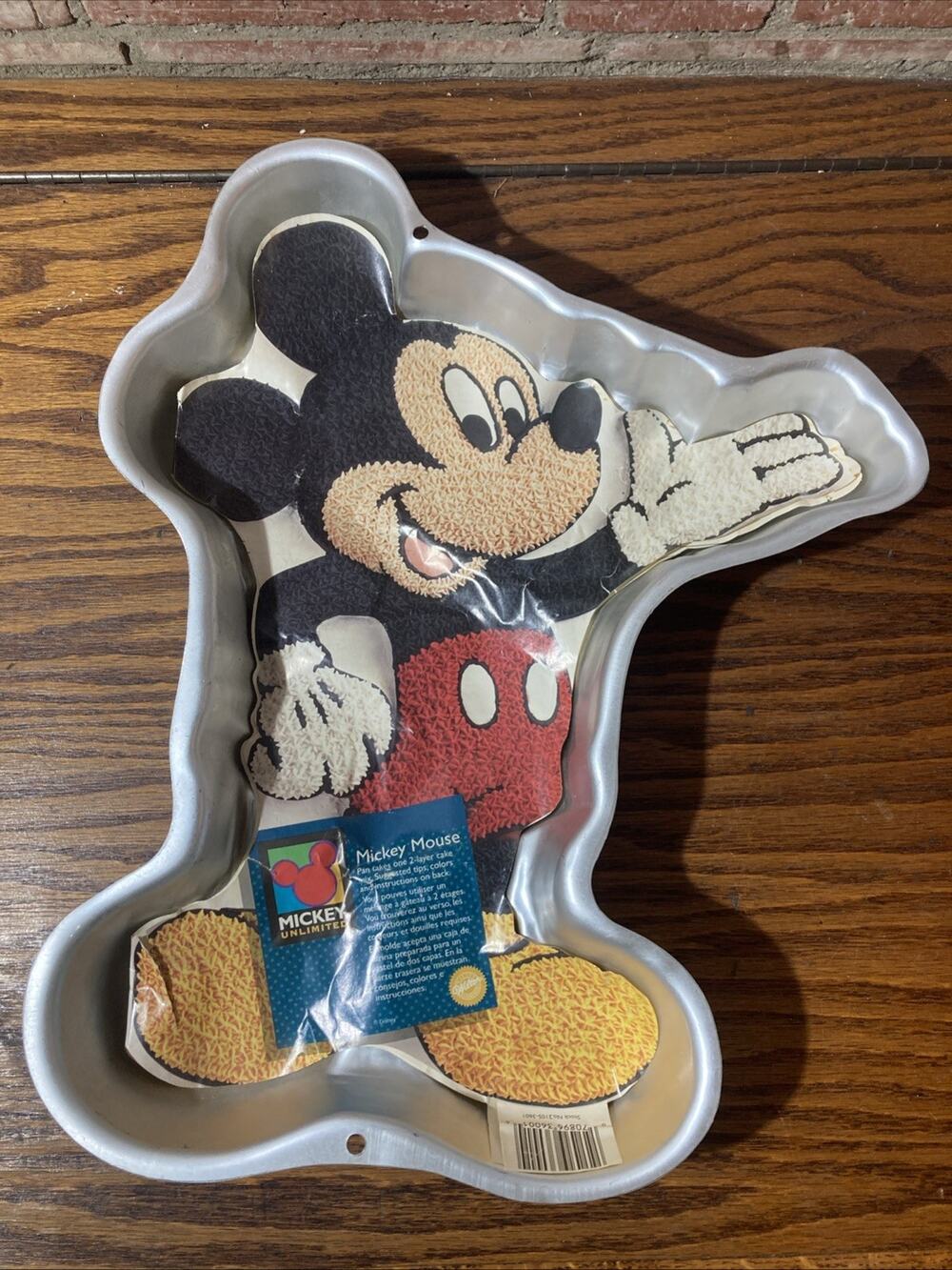 Vintage 1995 Mickey Mouse Baking Cake Pan